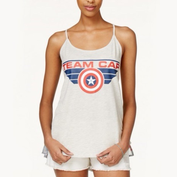 Marvel Tops - NWT MARVEL Captain America Graphic Tank Top - L